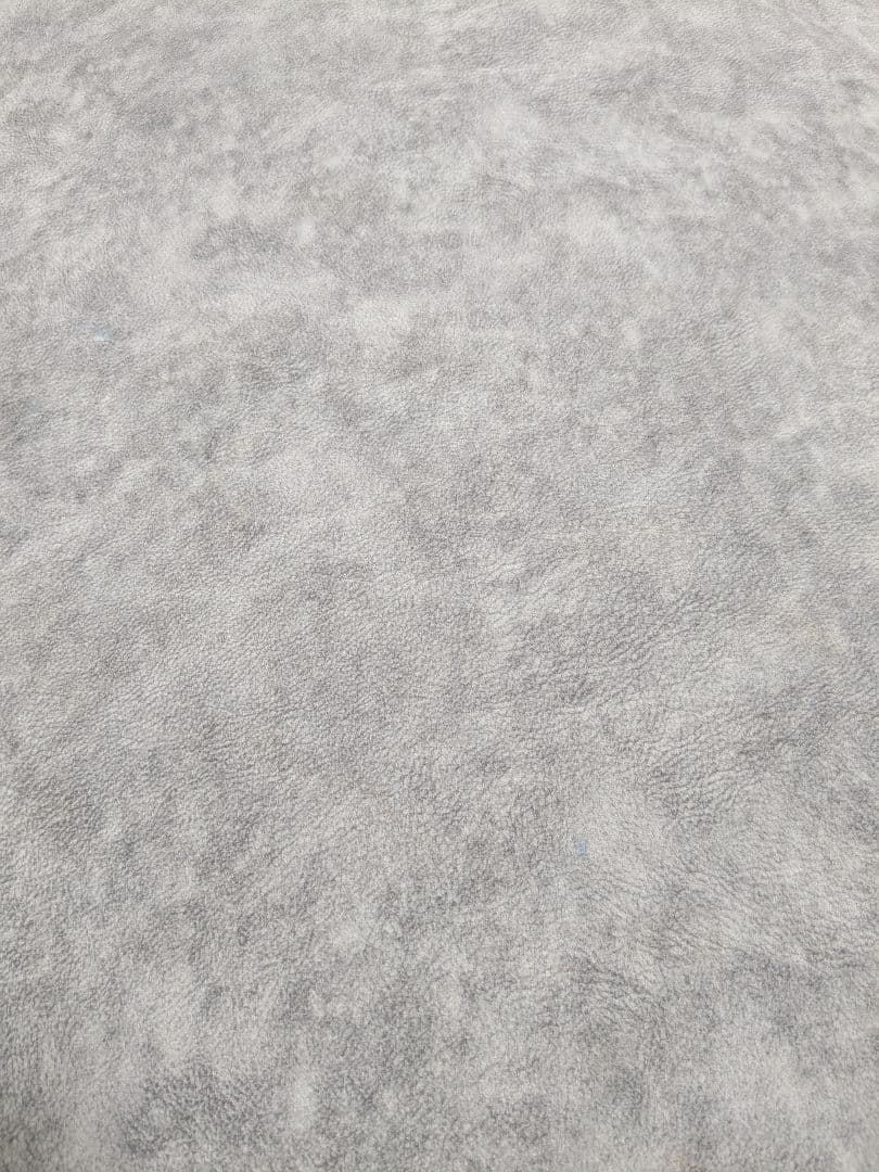 オットマン　グレー