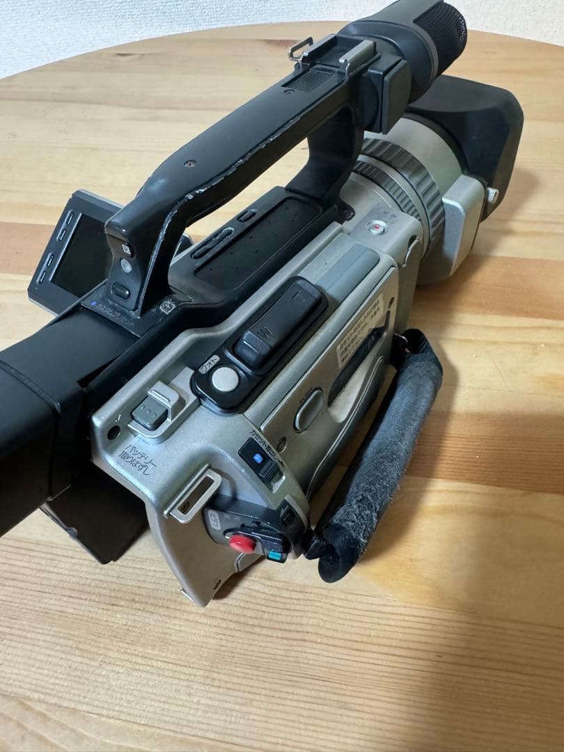 ビデオカメラ DCR-VX2000