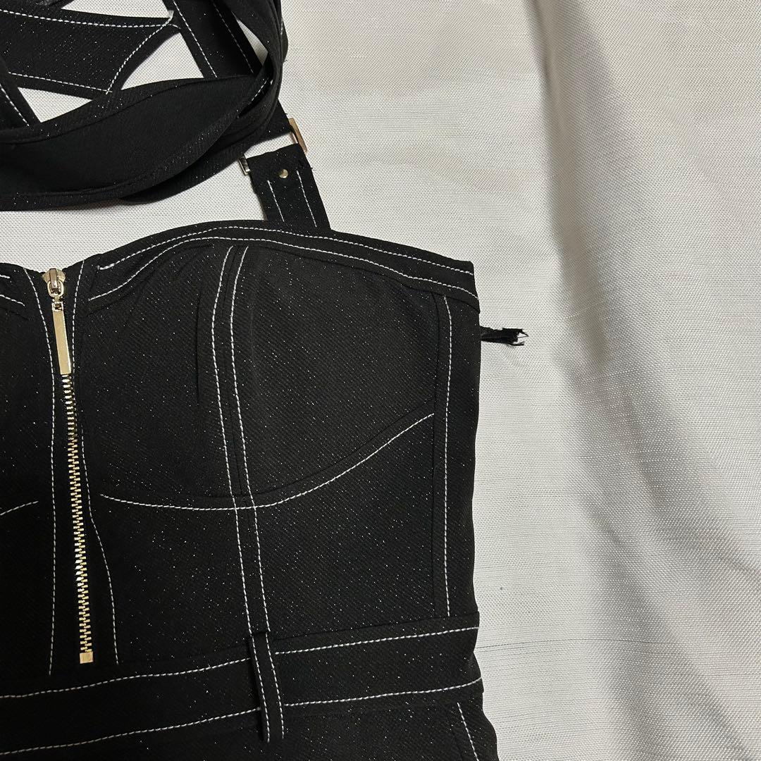 robe de fleurs ブラックタイトドレス ストラップ付き