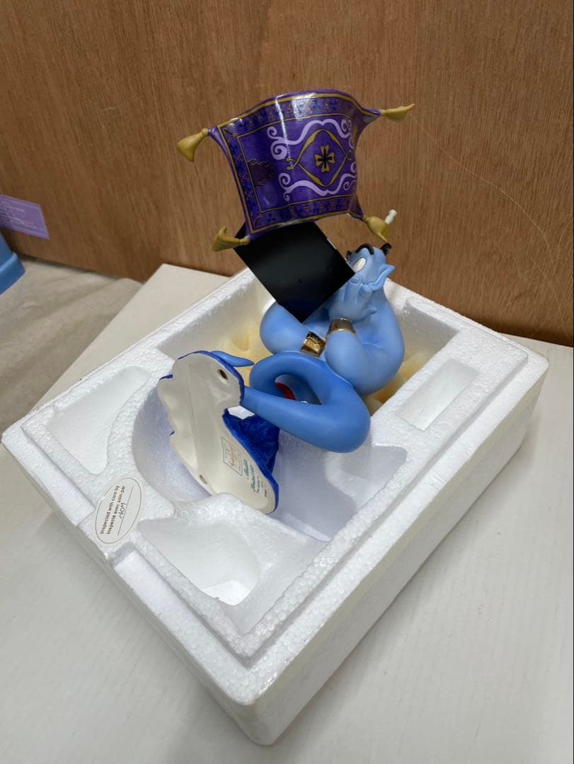 ディズニーwDCC 魔法の絨毯　アラジン ジーニー　フィギュア チェス