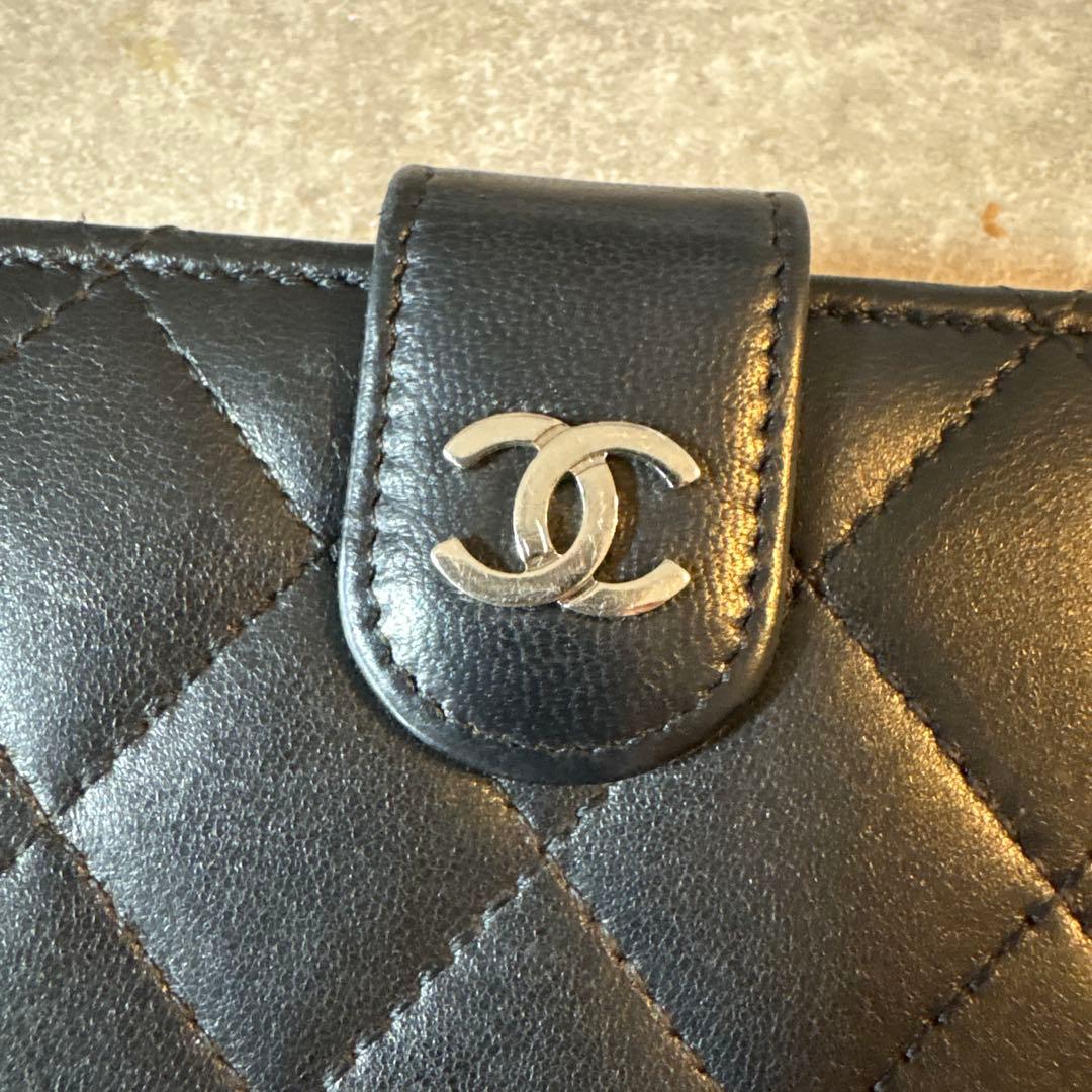 CHANEL マトラッセ　ラムスキン　財布