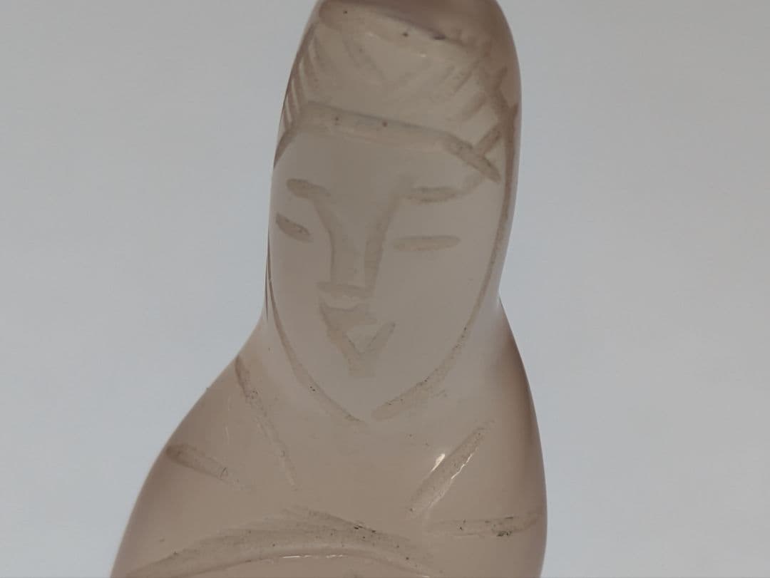 古瑪瑙 水晶 観音様 仏様 菩薩 瑪瑙 骨董 古玩 印材 根付 念持仏