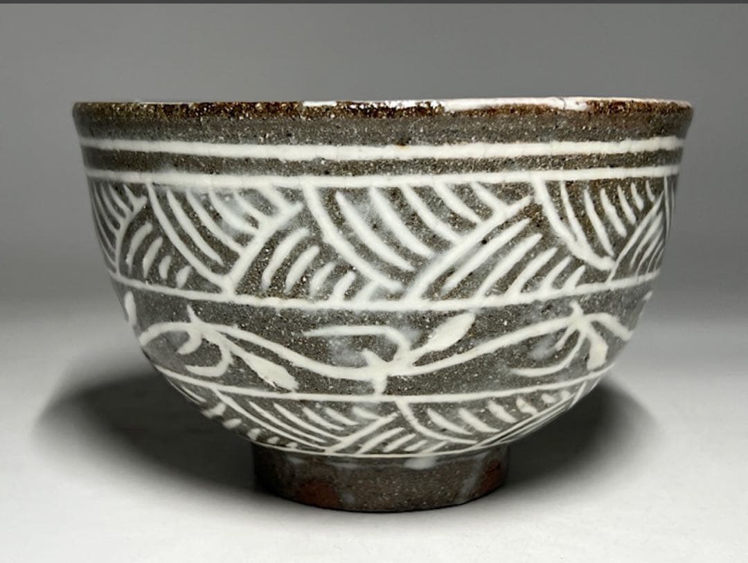副田螺山作 茶道具作家物陶磁器灰色、ホワイト幾何学模様茶碗