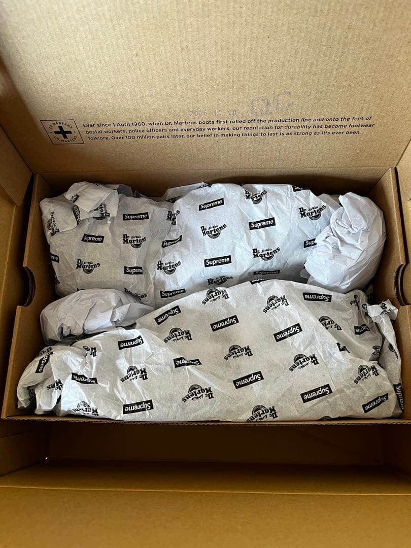 Supreme × Dr.Martens Skull 3-Eye 28cm