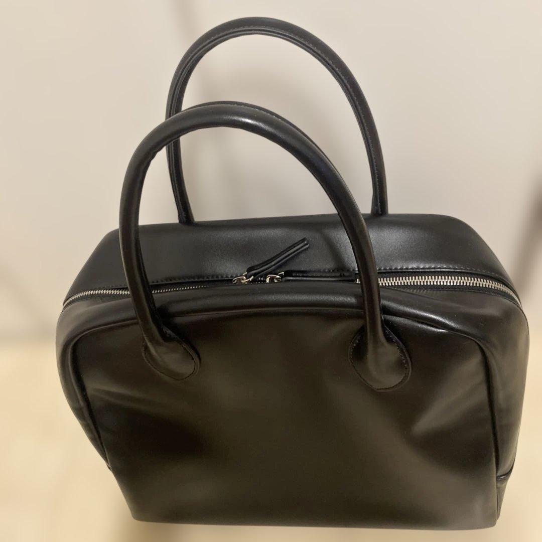 美品　黒のボストンバッグ