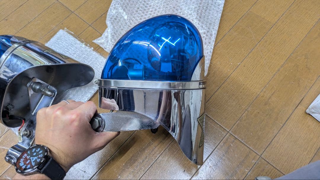 パトライト 回転灯 青 パイプクランプステー付き ハーレー - メルカリ