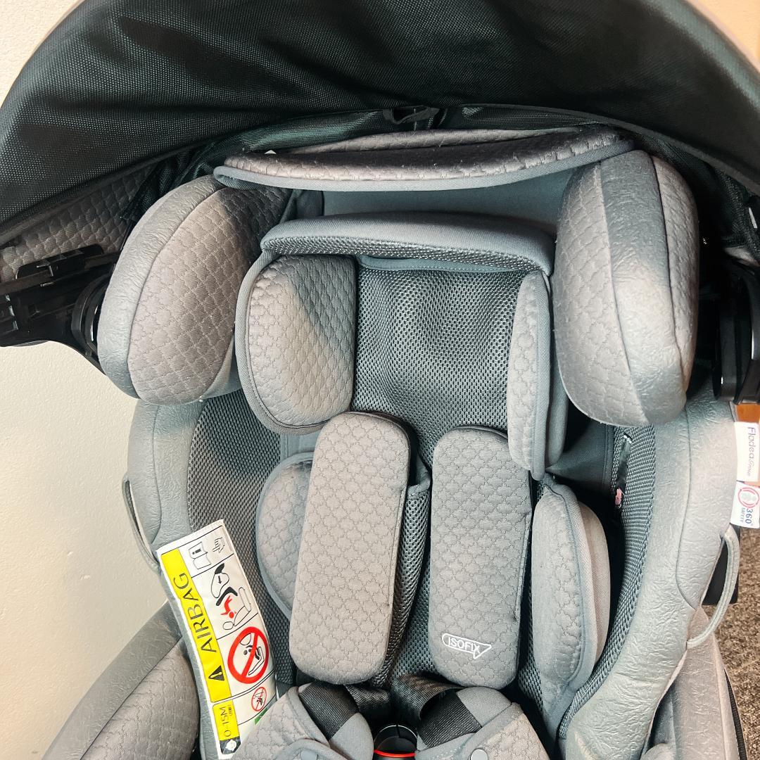 極美品　Apricaフラディアグロウ　ISOFIX　セーフティプレミアム