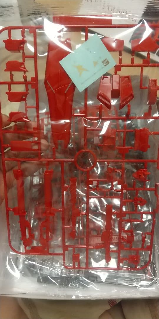 真っ赤なニューガンダムプラモデル