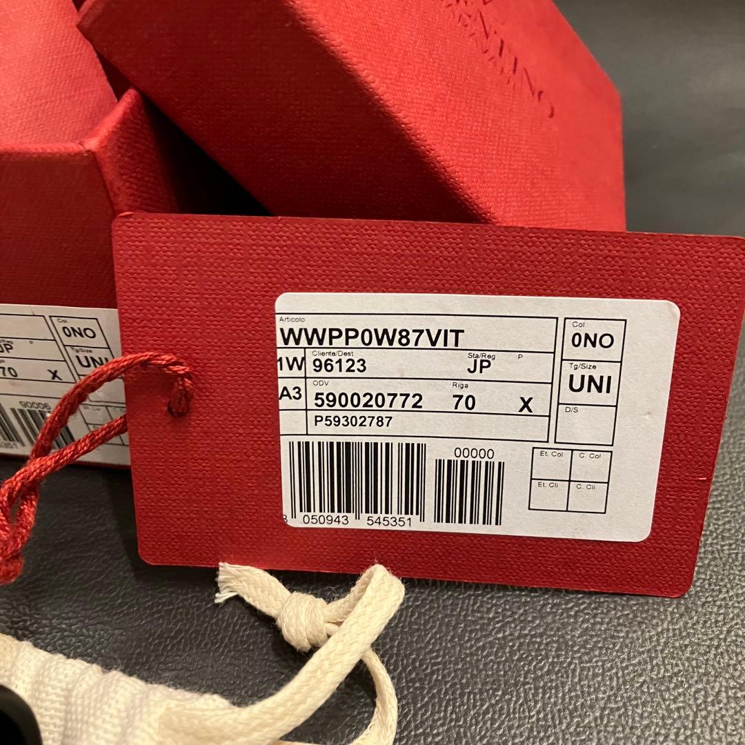 VALENTINO ヴァレンティノ 新品タグ付き ロックスタッズ マナーポーチ