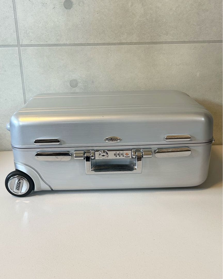 ZERO HALLIBURTON ゼロハリバートン アルミ 2輪キャリーケース