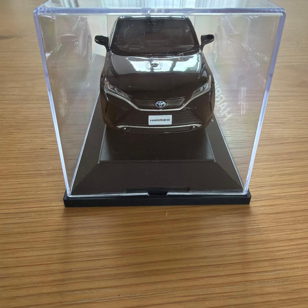 ハリアー80系ミニカー 1/30スケール カラーサンプル　202ブラック