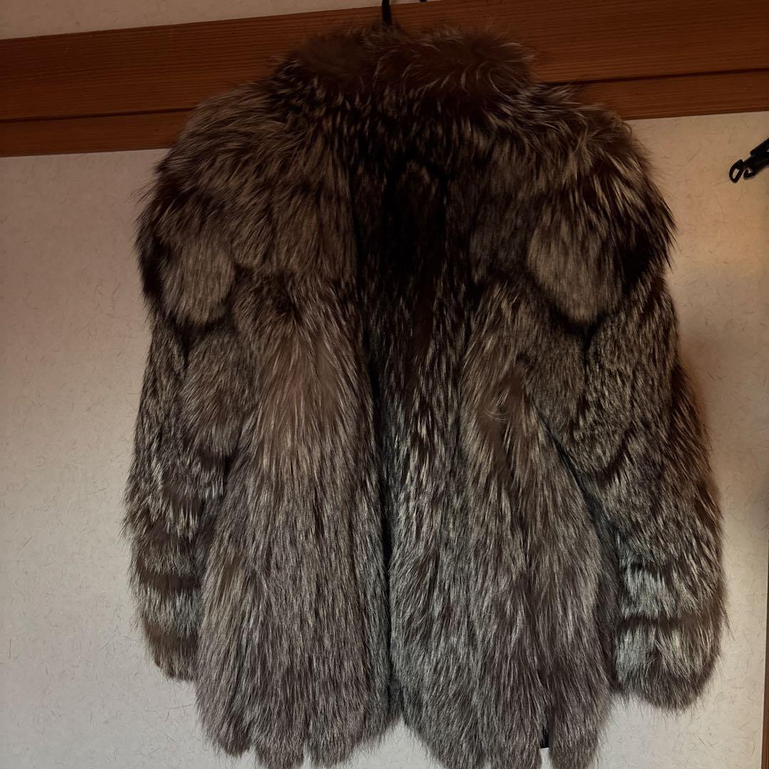 毛皮 ファージャケット saga fox