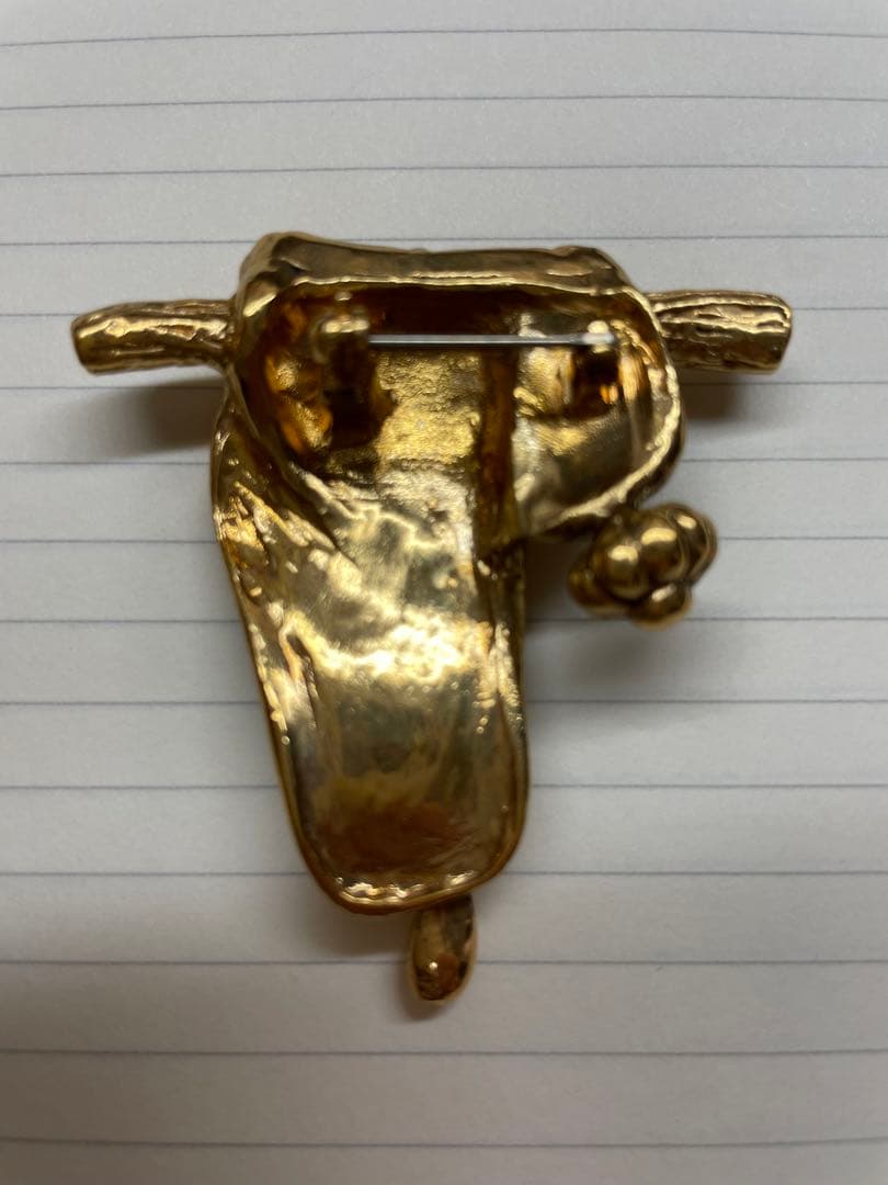 パリ【ダリ美術館】購入ピンブローチ