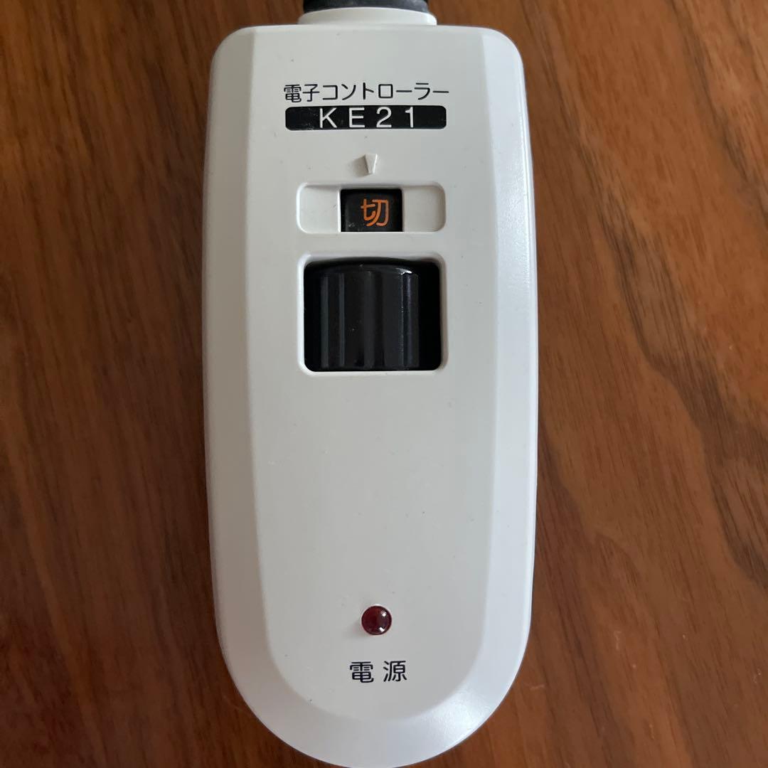 ニトリ　ハイダイニングテーブルこたつ　３点セット