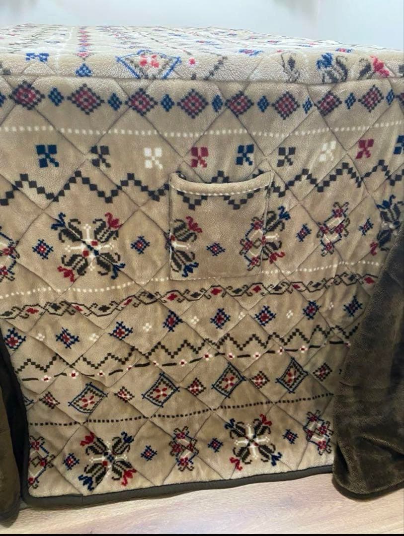 ニトリ　ハイダイニングテーブルこたつ　３点セット