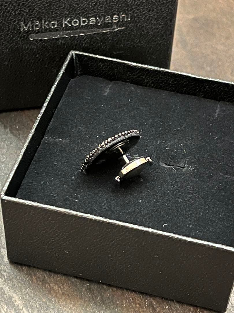 Moko Kobayashi ハテナPIN 小林モー子　ハテナピン　?