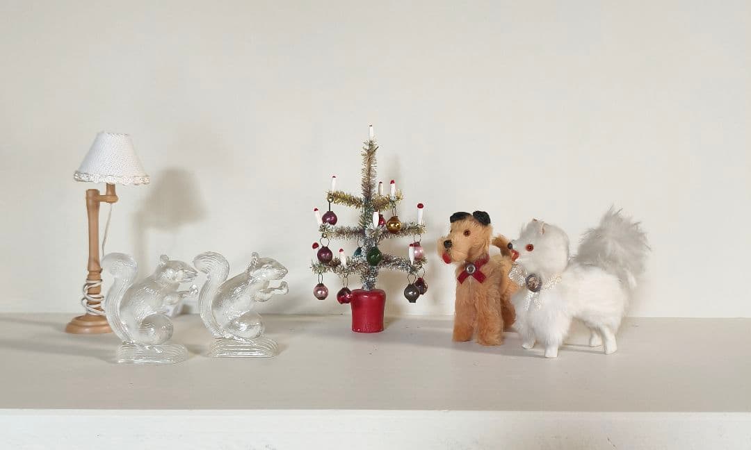 vintage glass figure ୨୧ * ガラスの リスさん vintage glass figure