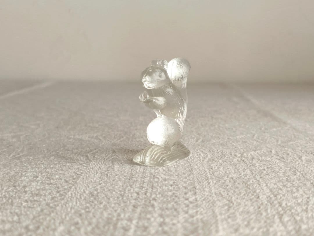vintage glass figure ୨୧ * ガラスの リスさん vintage glass figure