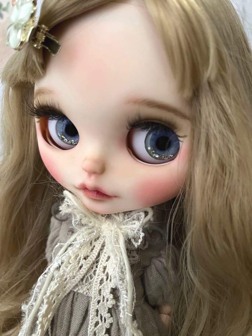 爆買い，送料無料 カスタムアイシードール 白ワンピース付 スペシャル