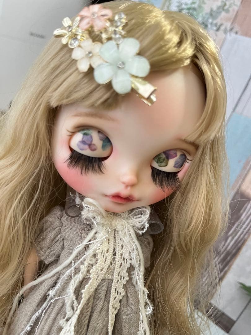 爆買い，送料無料 カスタムアイシードール 白ワンピース付 スペシャル