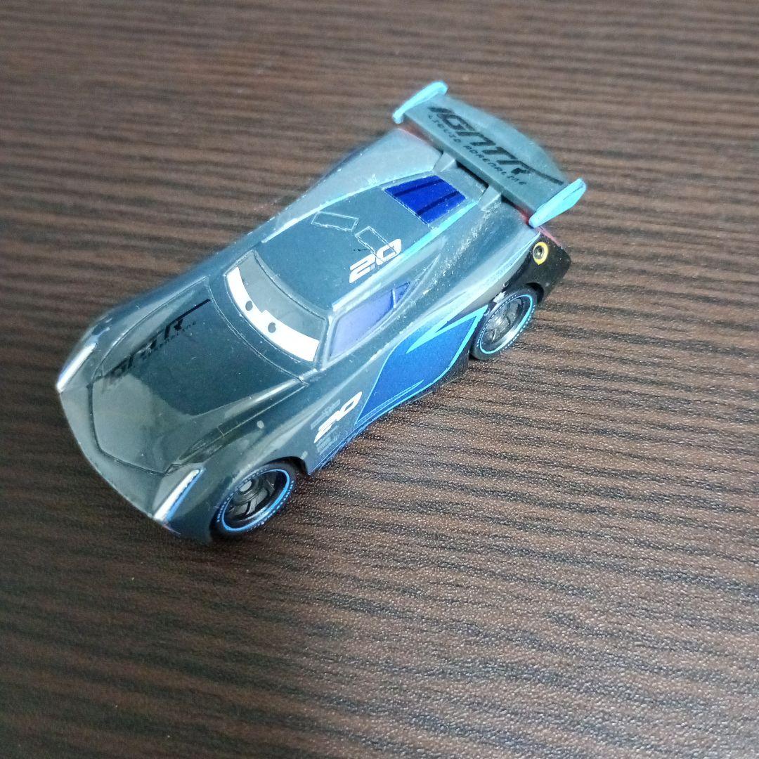 カーズ3 次世代レーサー　ミニカー トミカ マテル