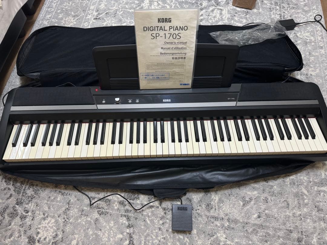 KORG 電子ピアノ 88鍵 SP-170S 2013年製 譜面台・ACアダプタ・ペダル