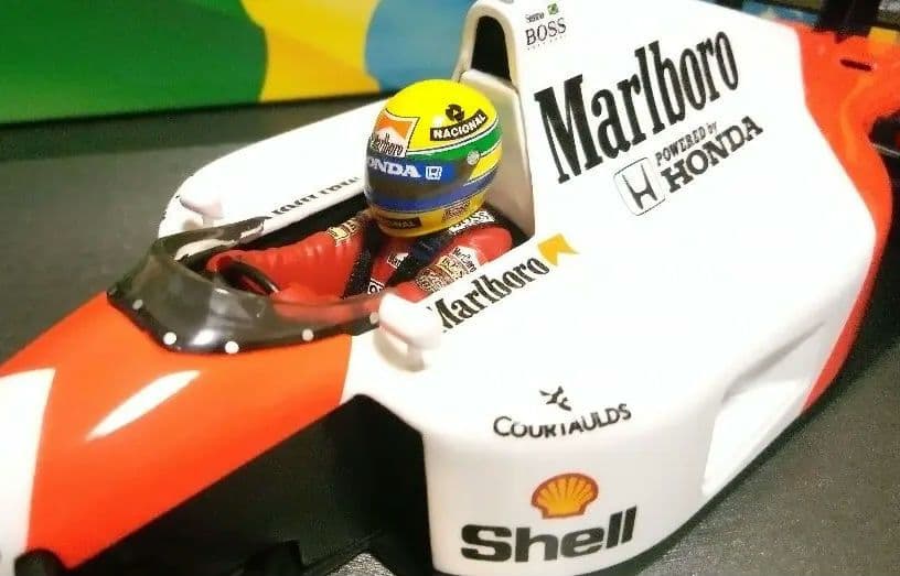 ミニチャンプス 1/18 F1 MP4/6 A.セナ　リペイント