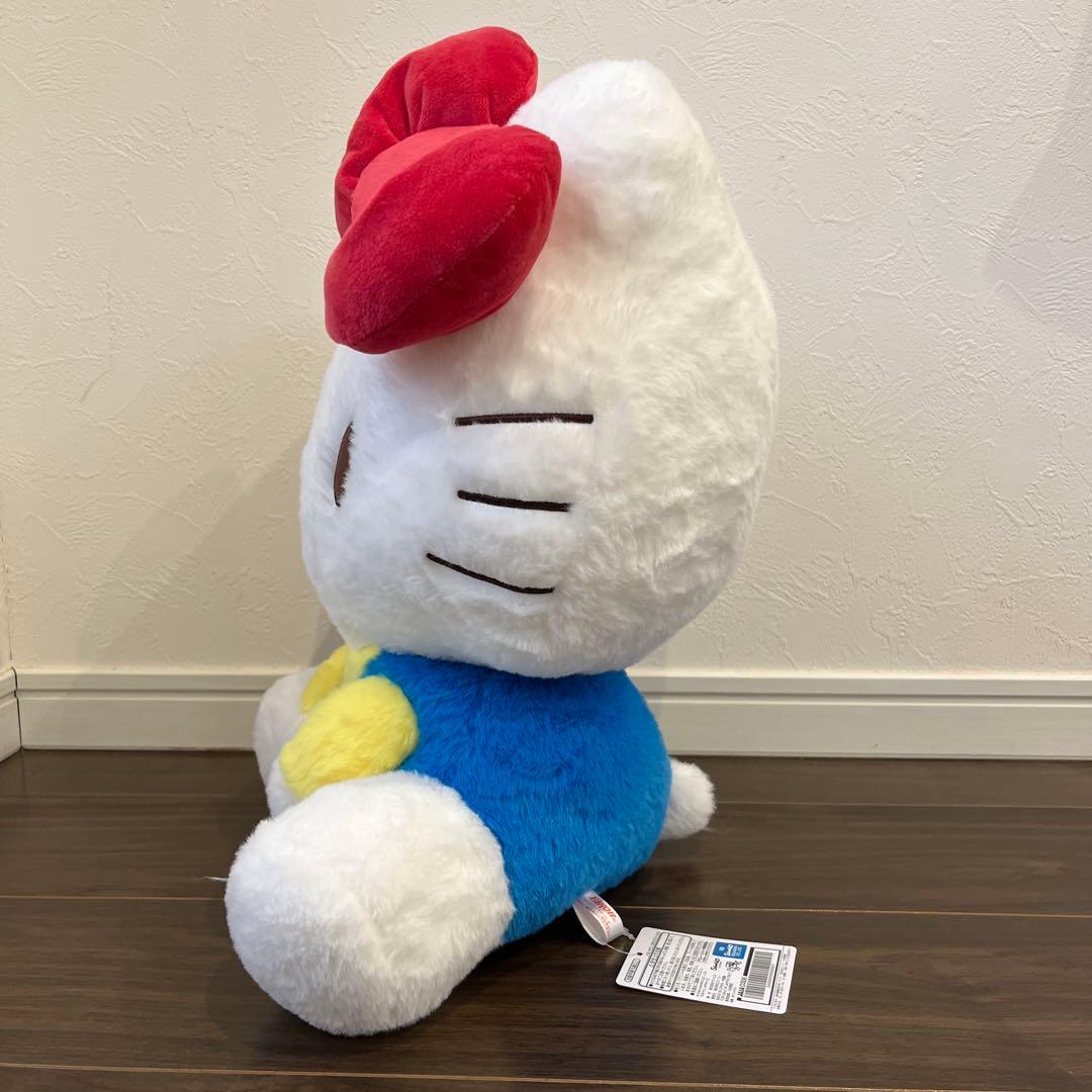 ハローキティ キティちゃん 大きいぬいぐるみ - メルカリ