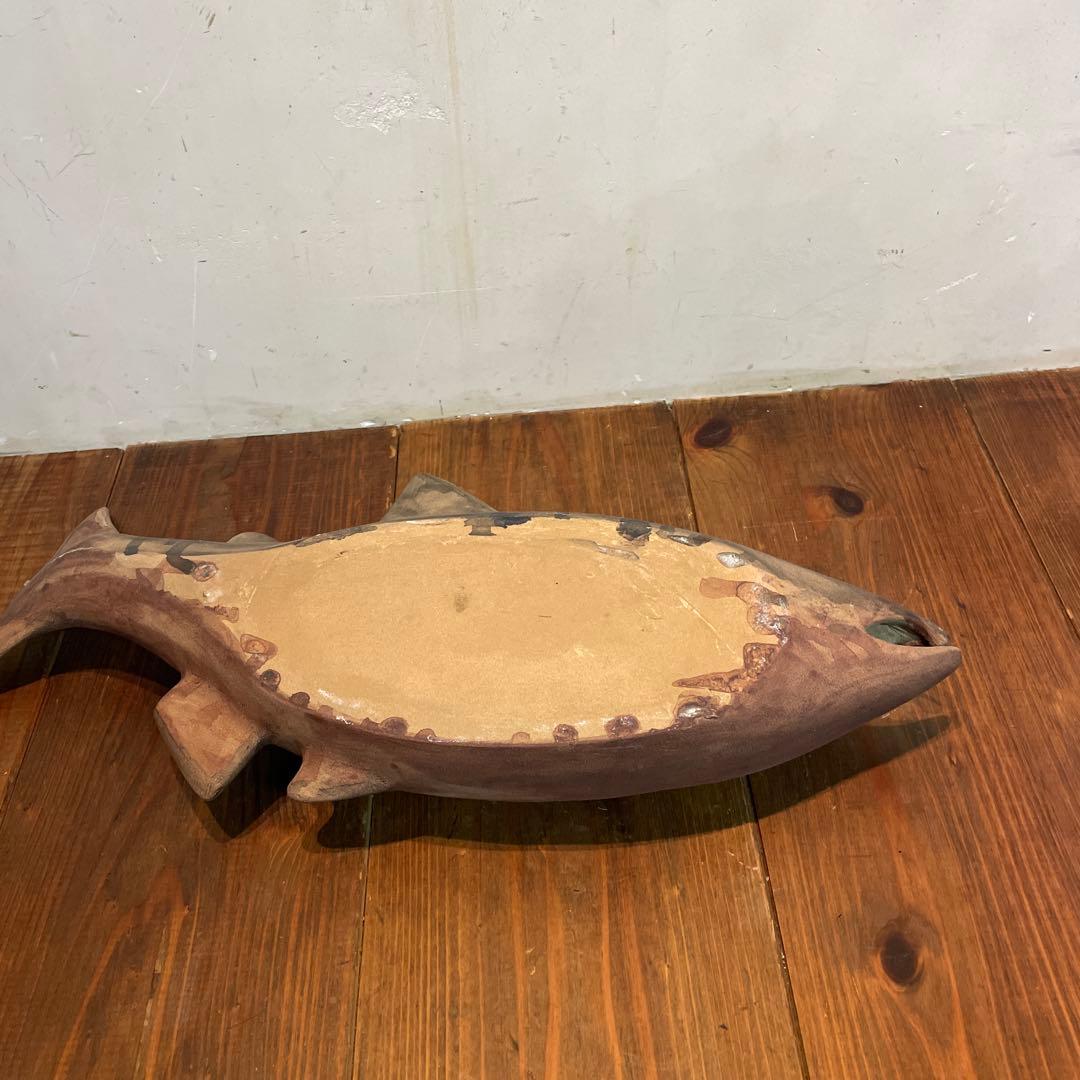 美品 陶芸 焼物 魚 花器 陶器 花瓶 オブジェ 重厚感ある 花入