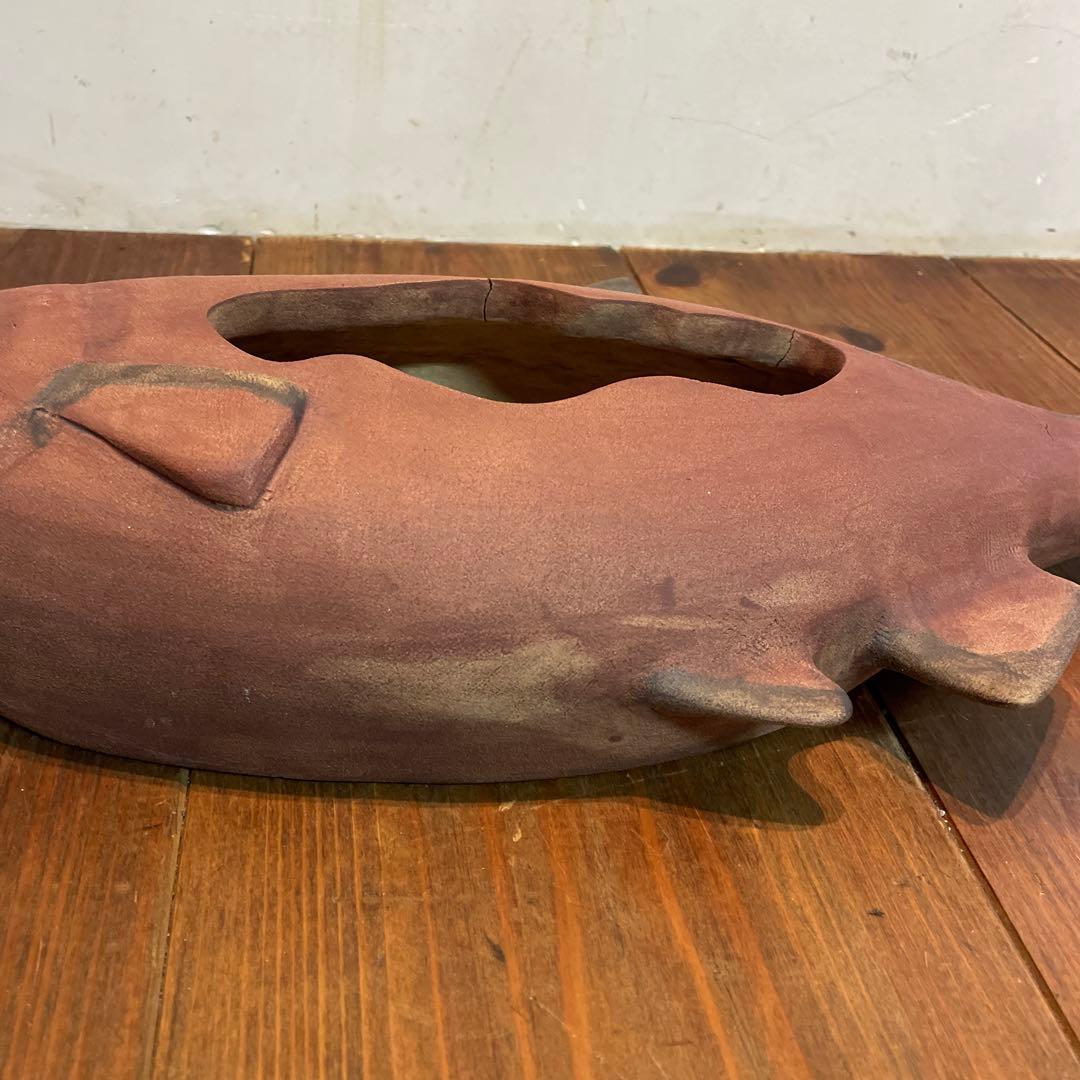 美品 陶芸 焼物 魚 花器 陶器 花瓶 オブジェ 重厚感ある 花入