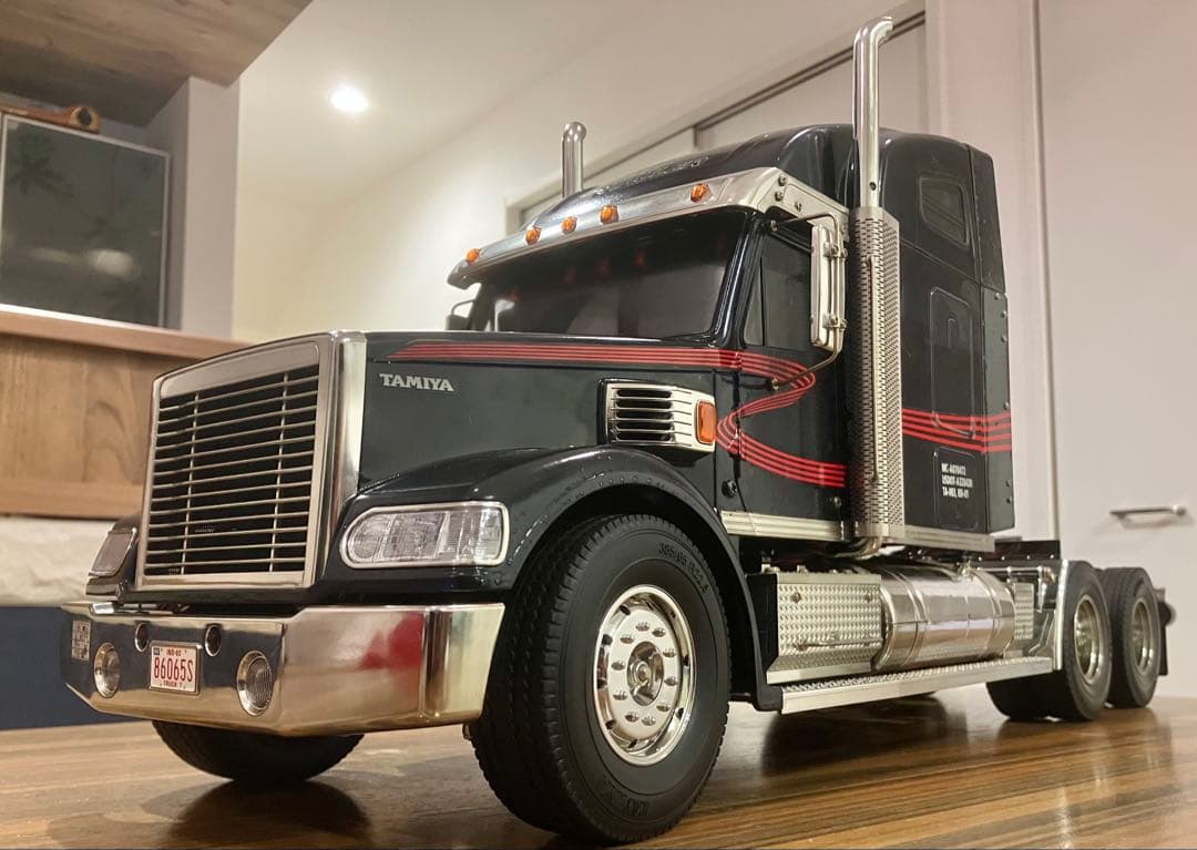 タミヤ 1/14ナイトハウラー フルオペ