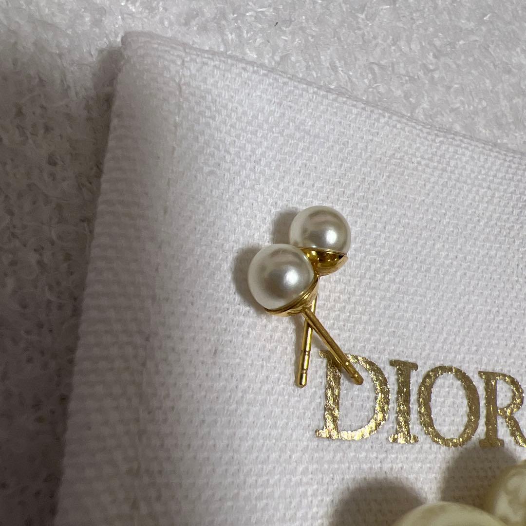 Dior パールと星型ピアス ディオール ピアス