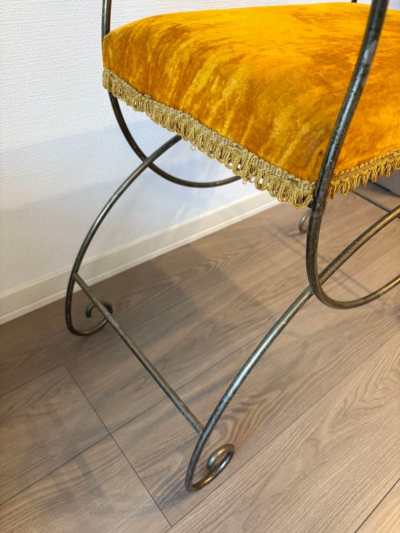 黄色ベルベットクッション ヴィンテージスツール