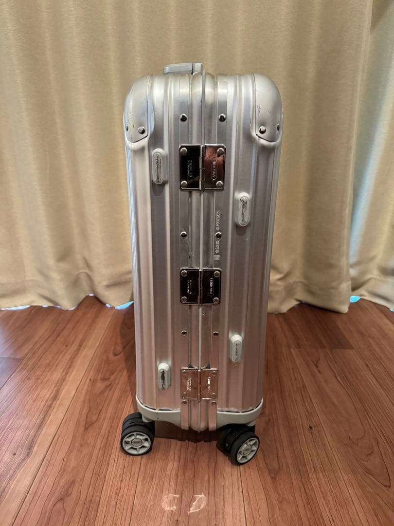 リモワRIMOWA TOPAS Cabin シルバー機内持ち込み可