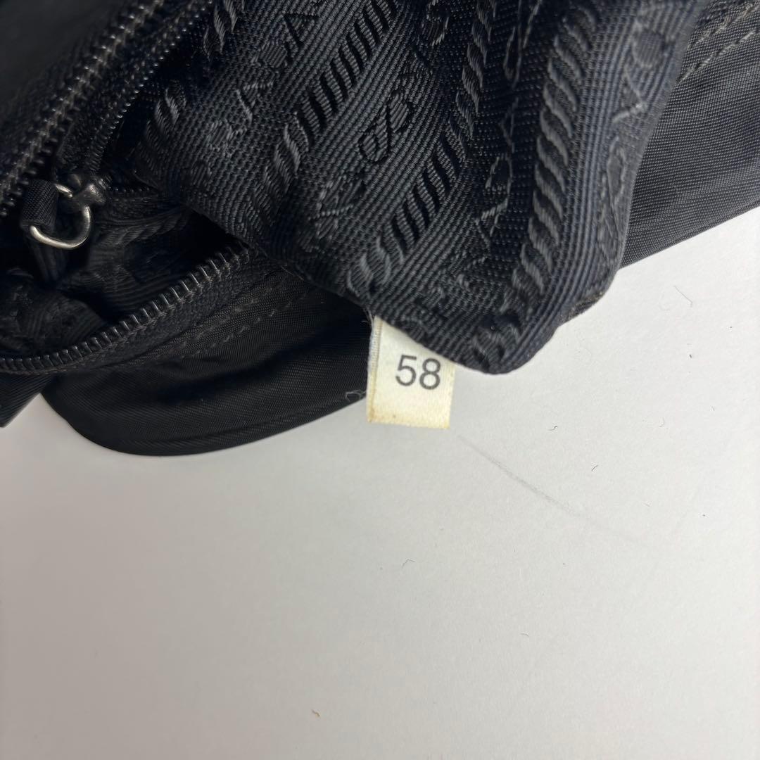極美品 PRADA プラダ ショルダーバッグ カメラバッグ ナイロン レザー
