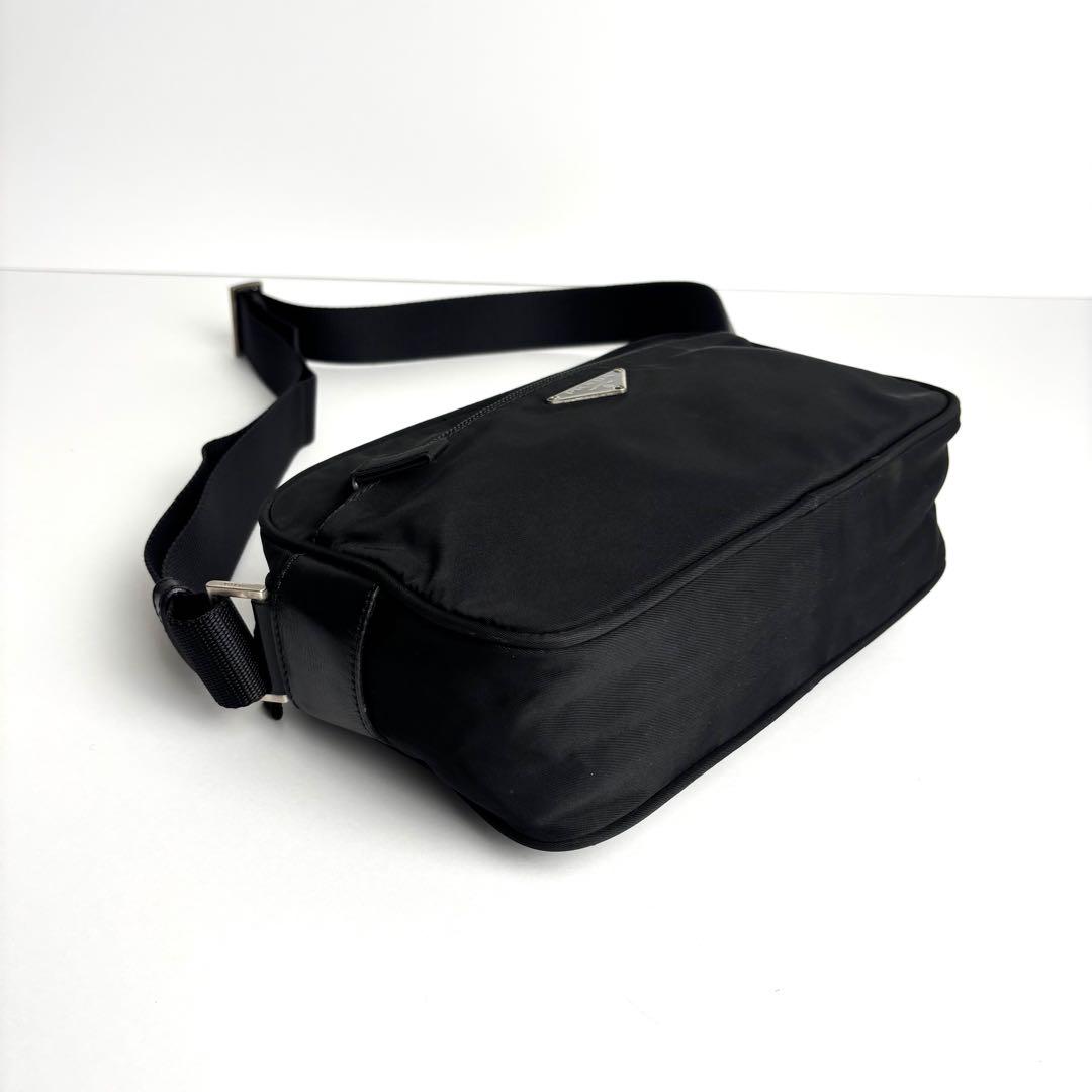 極美品 PRADA プラダ ショルダーバッグ カメラバッグ ナイロン レザー