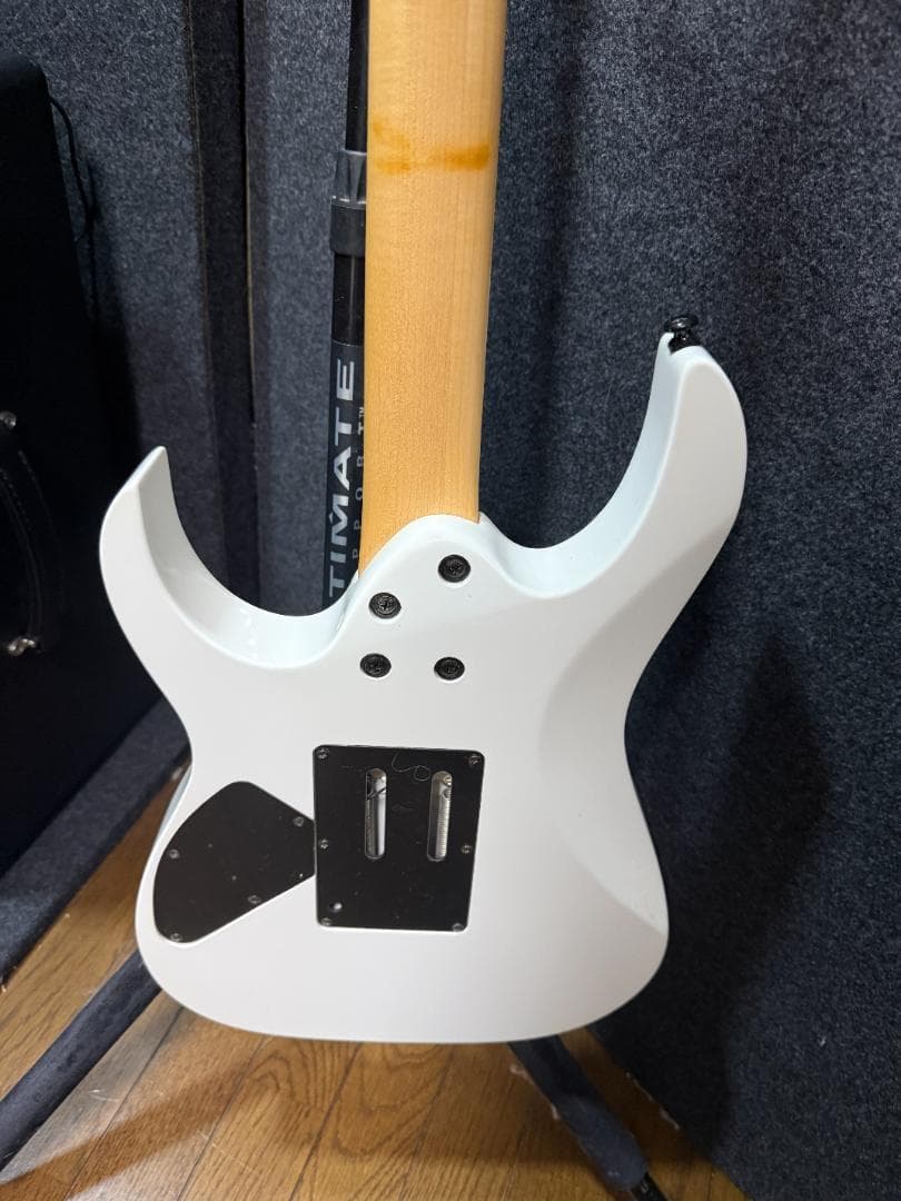 Ibanez RG370DX ホワイト