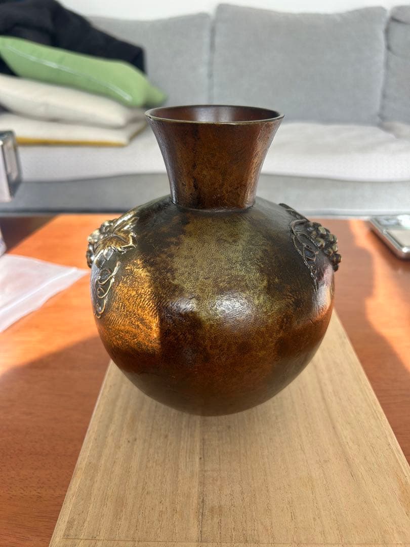 金属製ブドウ装飾壺 白銅製 葡萄罐 花瓶 置物 コレクション在銘