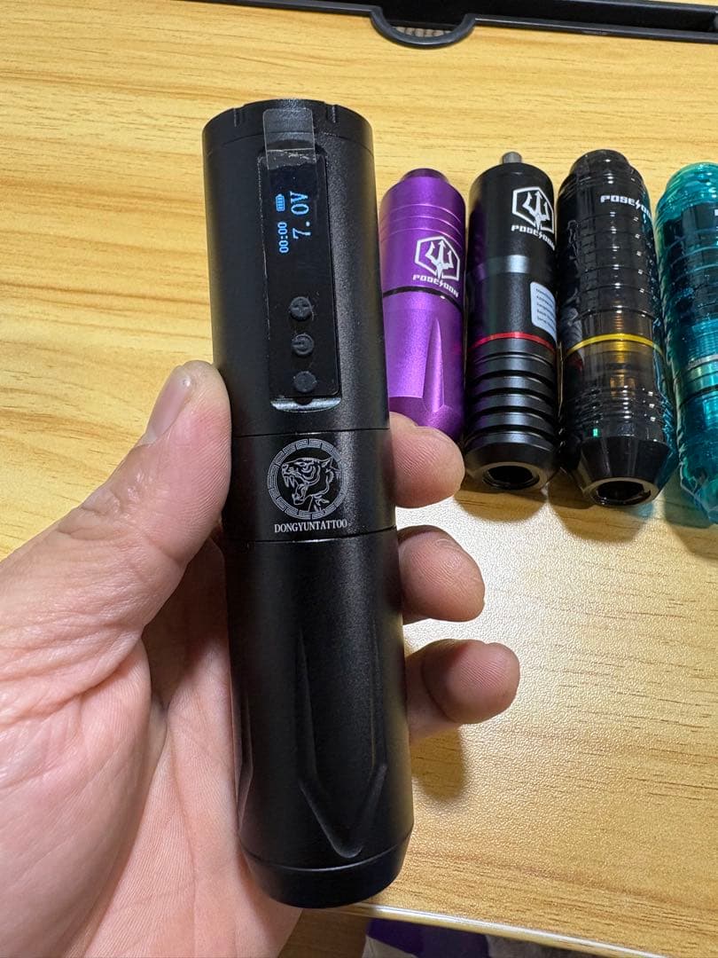 タトゥーマシン7個とボーナスバッテリー2個