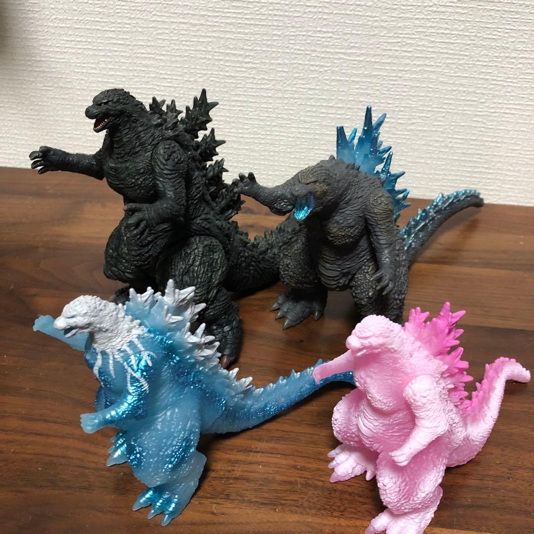 MEDICOM TOY EXHIBITION '25」開催記念に安楽安作が手掛ける「初代