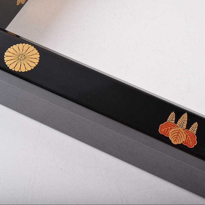 茶道具　塗師　宗勝作　真塗　菊桐四君子蒔絵　炉縁　共箱　V　8398A