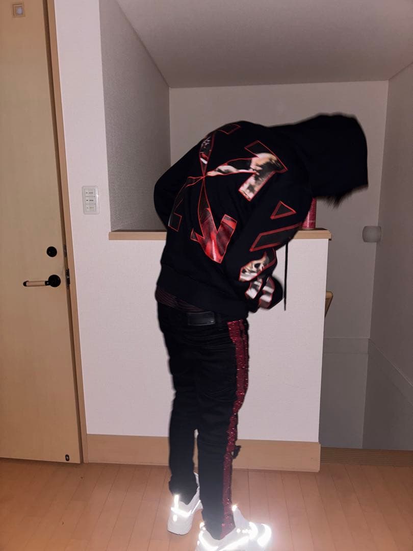 Off-White アートプリント ブラックパーカー