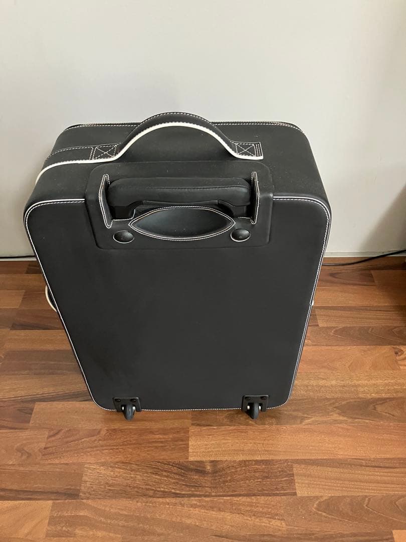 非売品】フェラーリ購入者限定キャリーバッグ 488 GTB