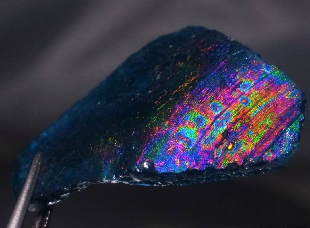 18.06ct 新品・2000年の時を超えた神秘・銀化が綺麗な天然ローマングラス