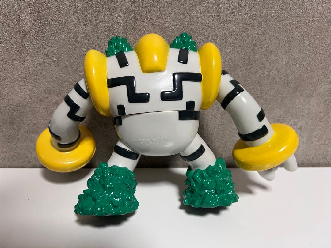 希少ポケモン レジギガス 組立式DXソフビフィギュア - メルカリ
