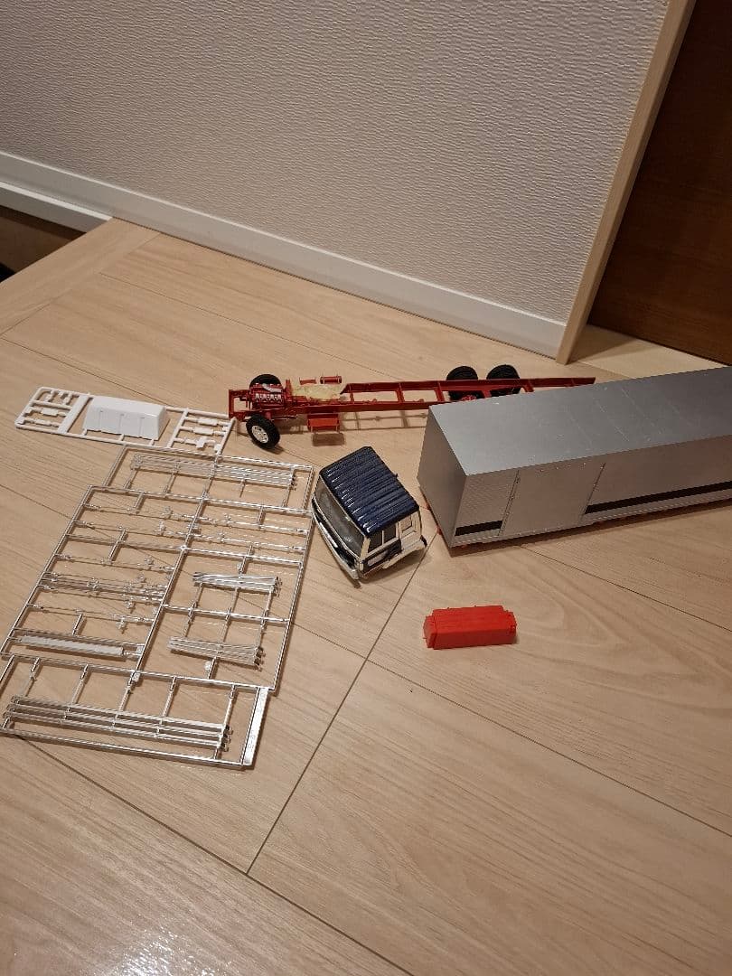 デコトラプラモデル　アオシマ　デコプラトラック完成