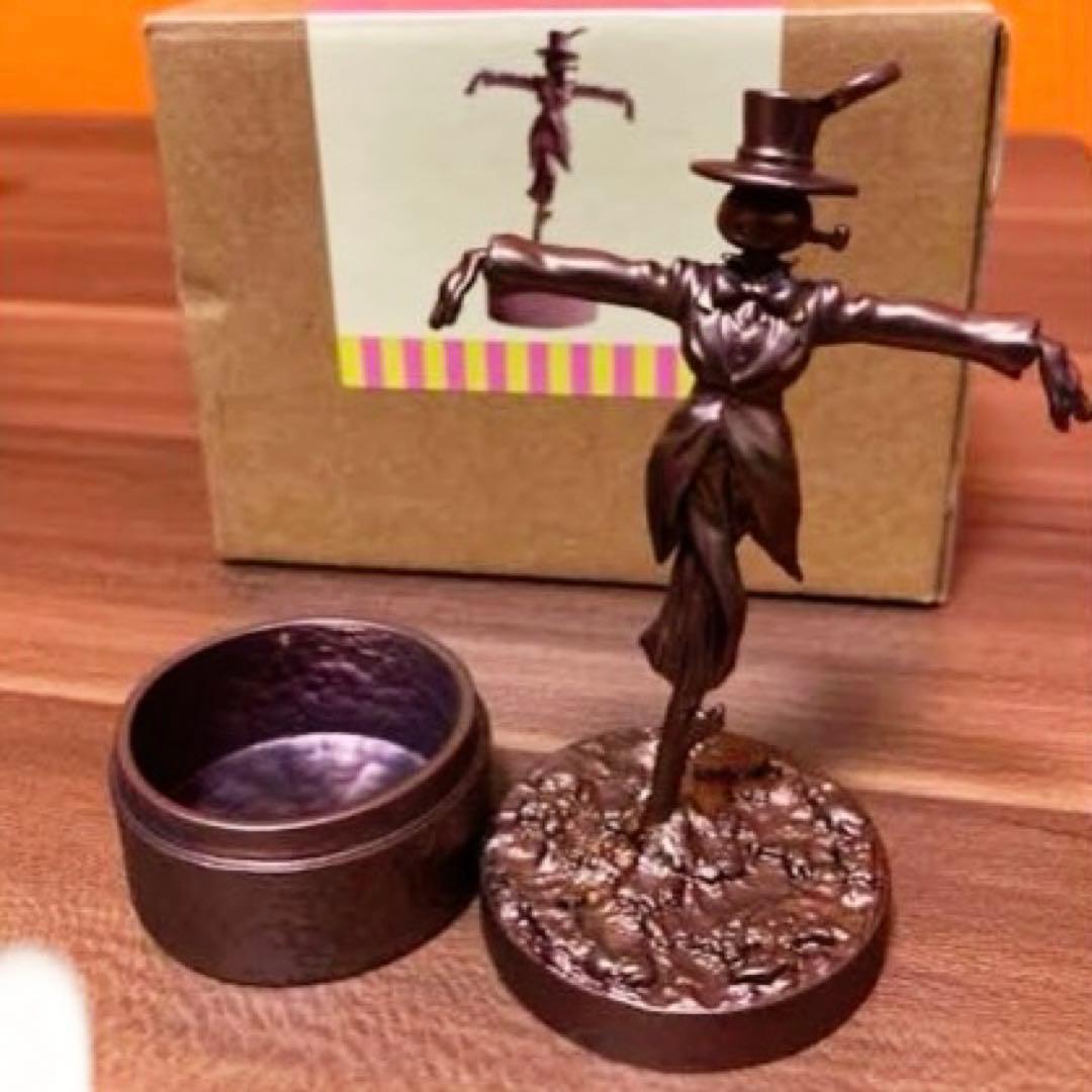 ジブリパーク カブ メタル置物 ヒン ハウルの動く城 - メルカリ