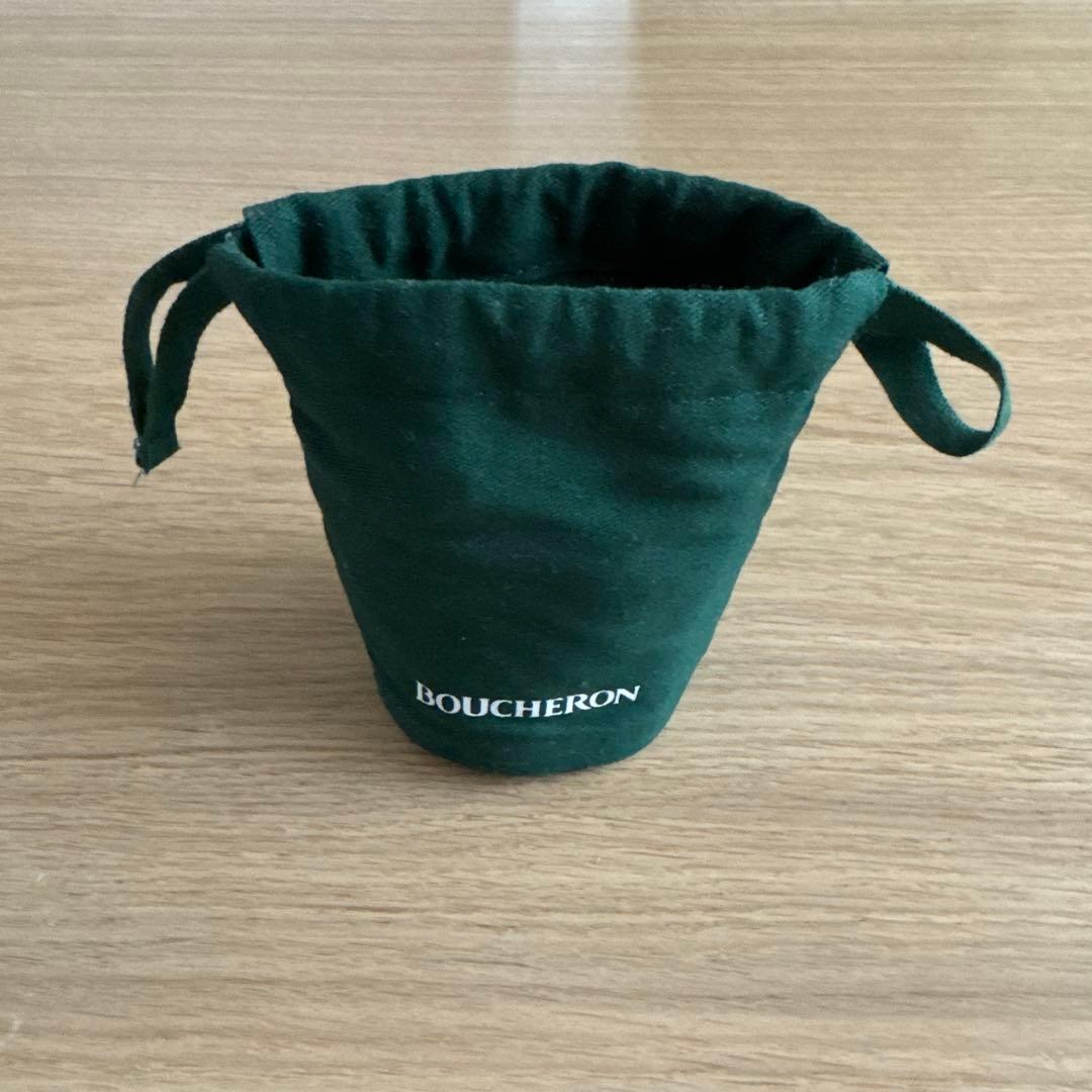 BOUCHERON アクセサリーシルバーケース、巾着（2個）、紙袋（2枚）セット