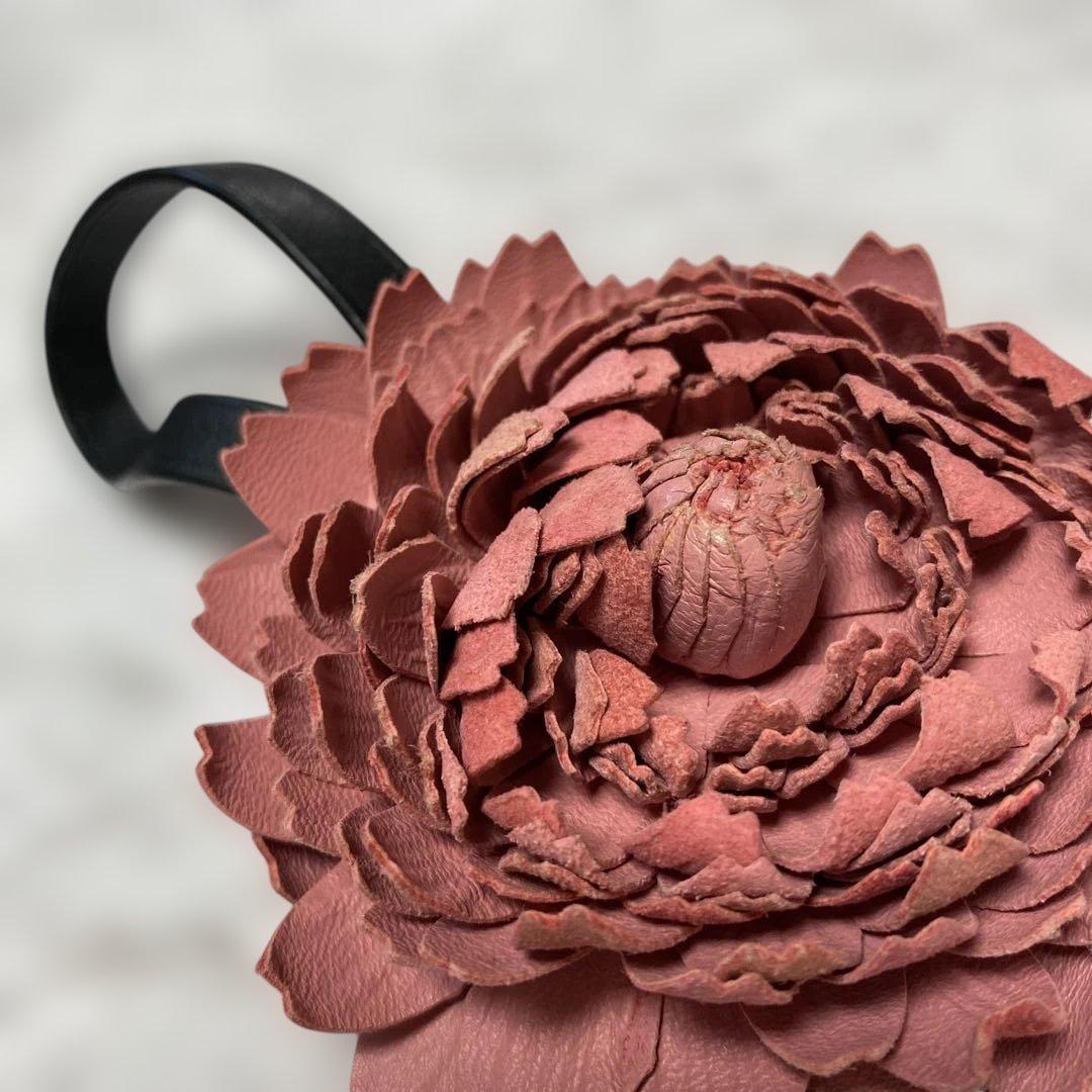 ローズマリー様専用 ロエベ ピンク花モチーフ革製チャーム