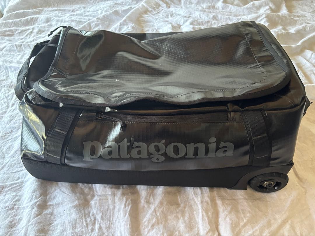 Patagonia　Black Hole Wheeled Duffel 40L Patagonia Black Hole 40-Liter Wheeled Duffel Bag